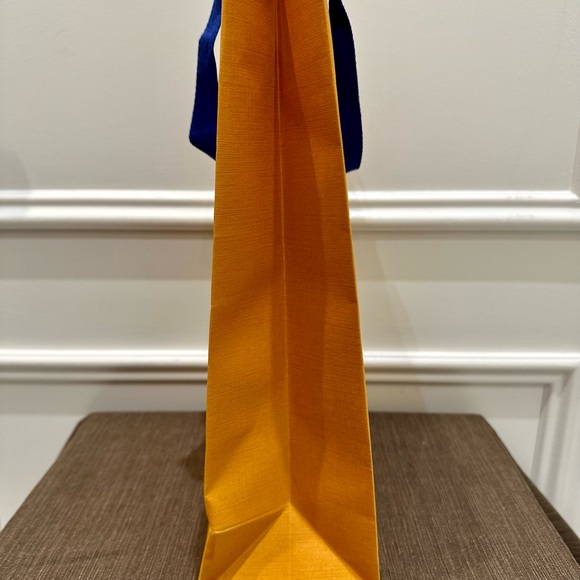 Authentic LOUIS VUITTON gift bag, box with tissue, ribbon, card/envelope, sleeve - Picture 14 of 16